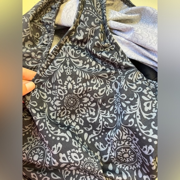 Miraclesuit Ruched Tummy Control Grey Floral Pattern One Piece Swimsuit sz 20 - Picture 4 of 7